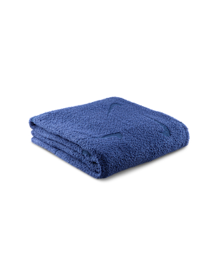 Nike Sportswear Phoenix Cozy Bouclé Oversized Knit Blanket. Nike.com